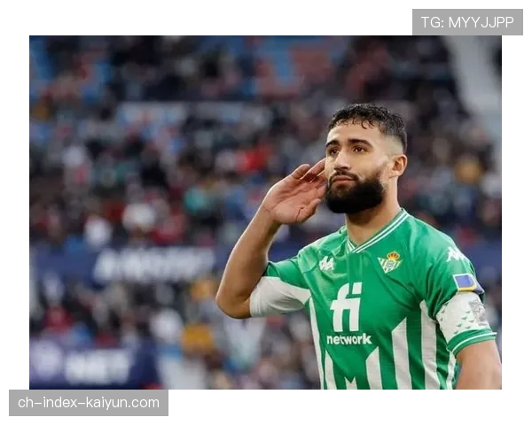 官方：贝蒂斯与队长瓜尔达多续约一年